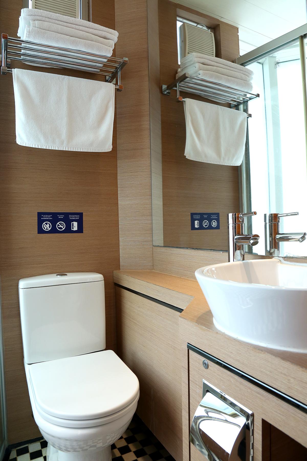บลูเจย์ เรสซิเดนซ์ Hotel ฮ่องกง ภายนอก รูปภาพ