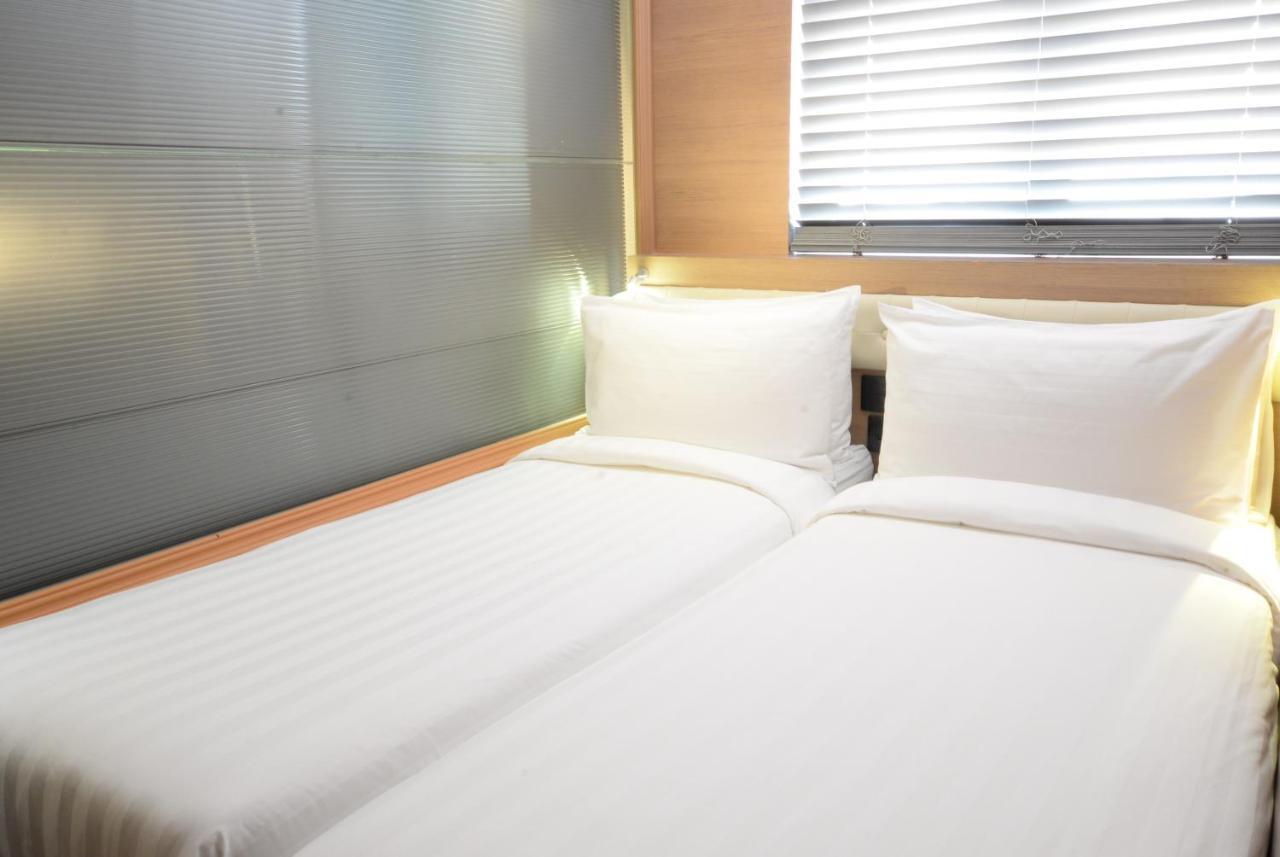 บลูเจย์ เรสซิเดนซ์ Hotel ฮ่องกง ภายนอก รูปภาพ