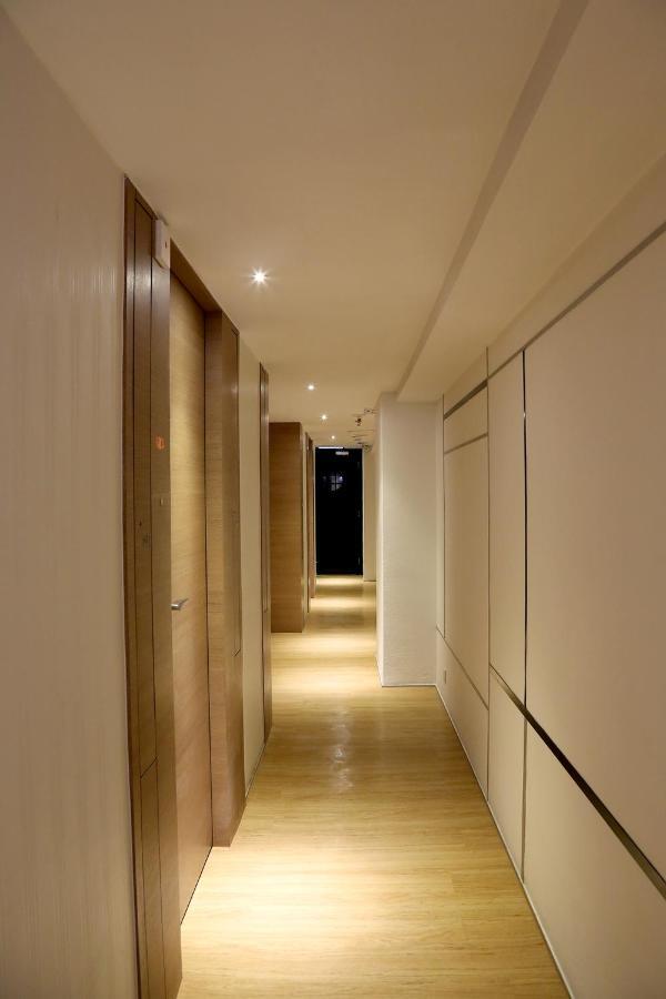 บลูเจย์ เรสซิเดนซ์ Hotel ฮ่องกง ภายนอก รูปภาพ